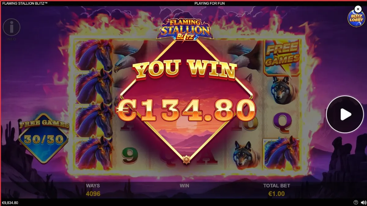 Tampilan visual slot Flaming Stallion Blitz dengan latar belakang gurun dan simbol kuda api